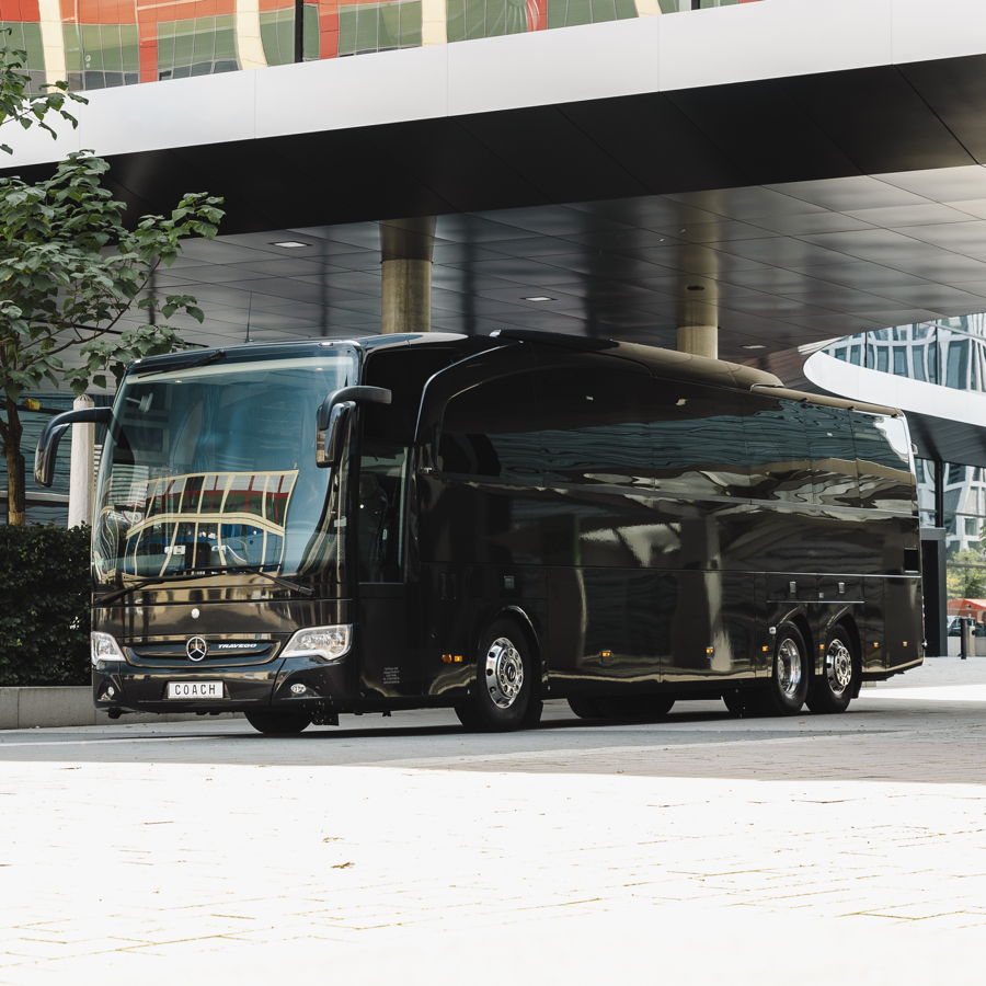 Schwarzer Business Class Bus für Event, Kongress und Veranstaltung.