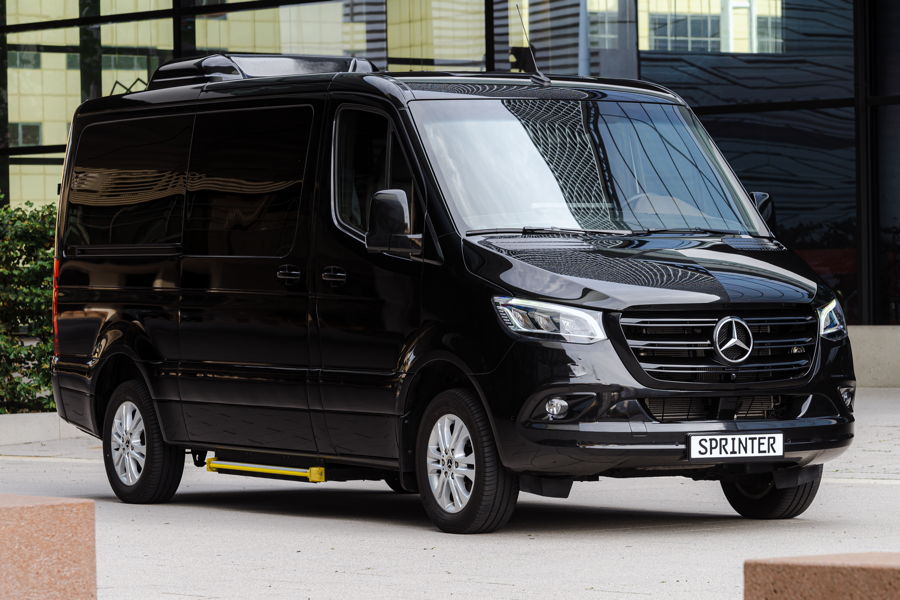 Black Mercedes Benz VIP Sprinter bus from Limousine Service Frankfurt.